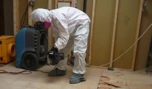 911 Restoration Water Damage Restoration Floor Extraction